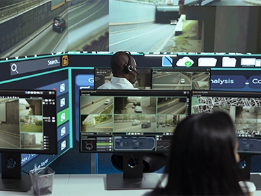 personal-area-de vigilancia-de-monitores